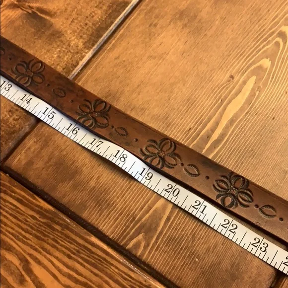 Southwestern leather belt